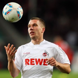 爱游戏下载-沙尔克遭遇四连败，球队危险境地，沙尔克04足球队最新新闻